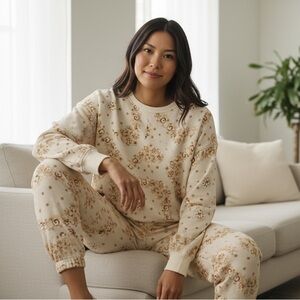 THE WESTSIDE Floral Paisley Sweatshirt Set Multi S